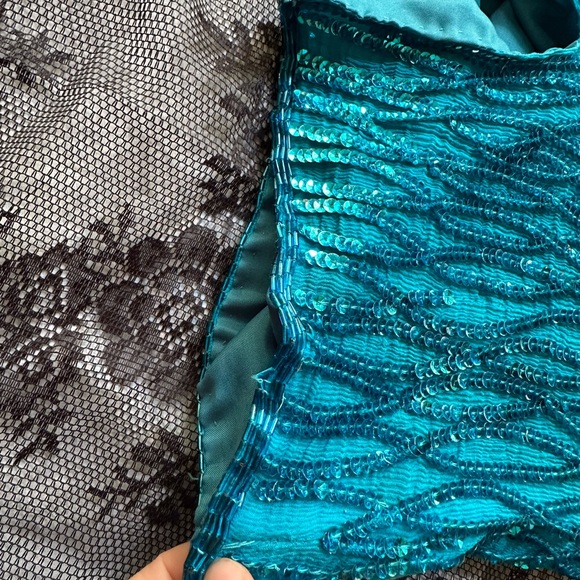 Stenay vintage blue sequin dress. Size 4, 100% silk with polyester lining. - Picture 14 of 16